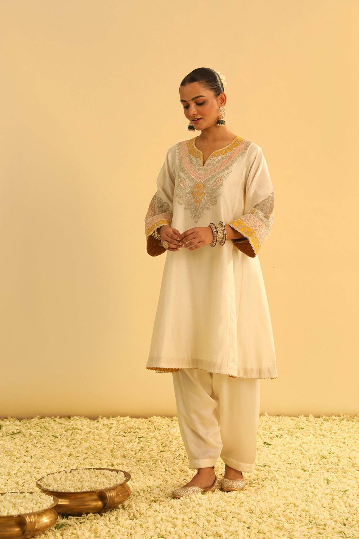 MEHRISH - DAISY IVORY SHORT KALIDAAR CHOGA WITH SALWAR (LXRTS)