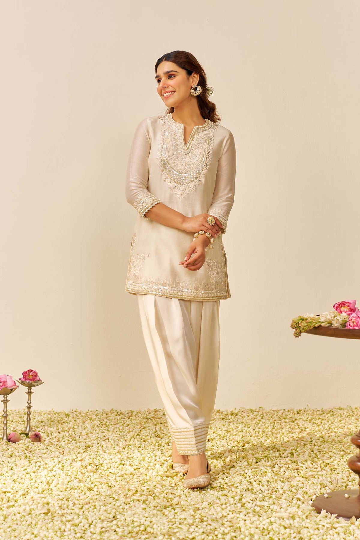 SARA - Daisy Ivory SHORT KURTA WITH SALWAR