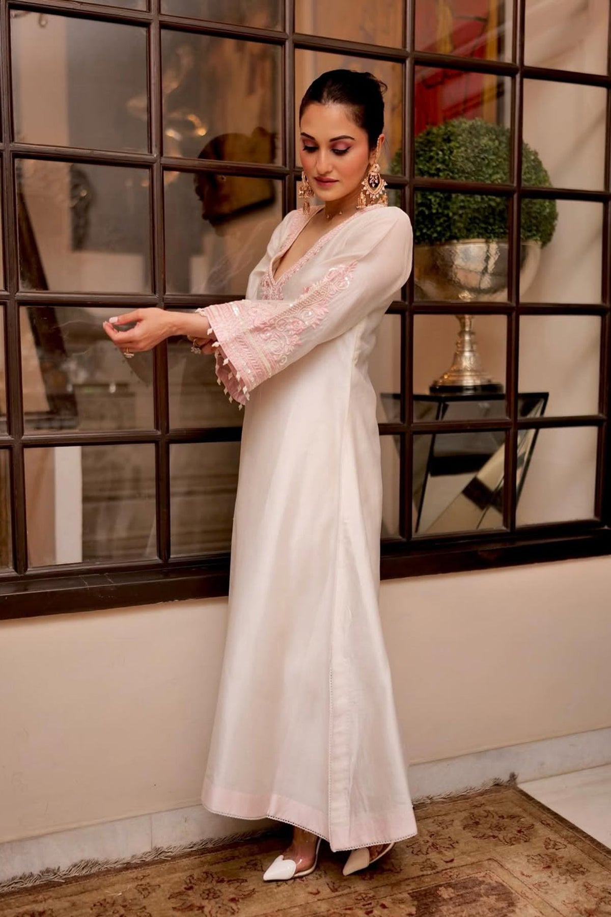 Payal Sen In SAHABAT - DAISY IVORY WITH PINK KAAFTAN WITH SALWAR