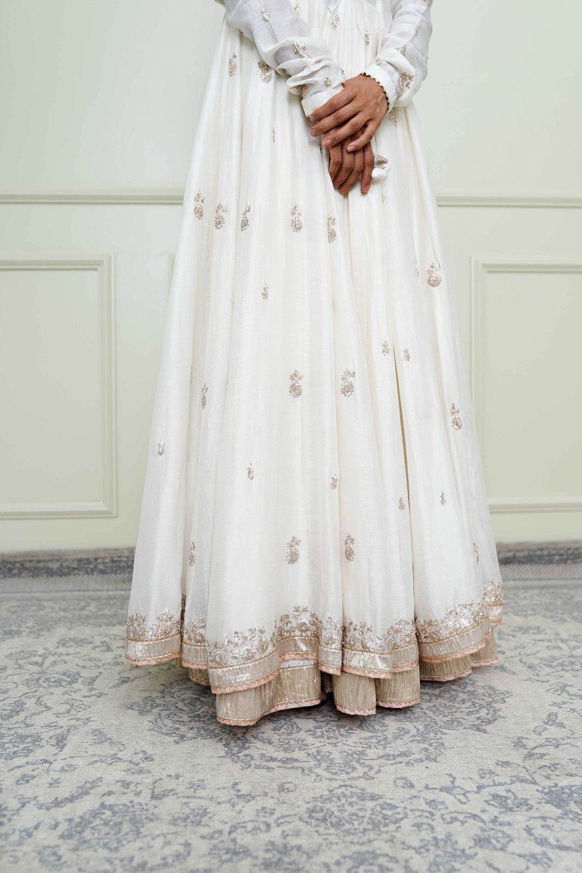 Taarini- Daisy Ivory Tilla Embroidered Anarkali Set