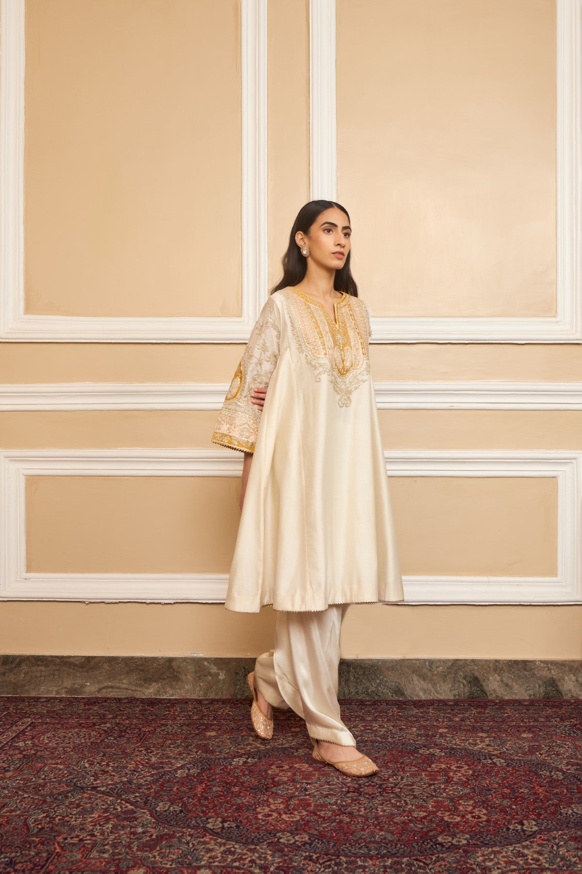 Anna Malhotra IN MOHSINA - DAISY IVORY SHORT KALIDAAR CHOGA WITH SALWAR
