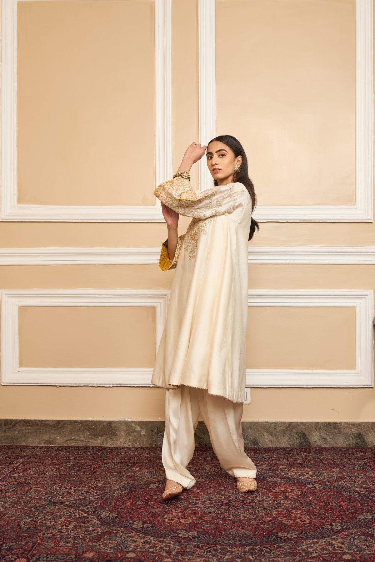 MOHSINA - DAISY IVORY SHORT KALIDAAR CHOGA WITH SALWAR (LXRTS)