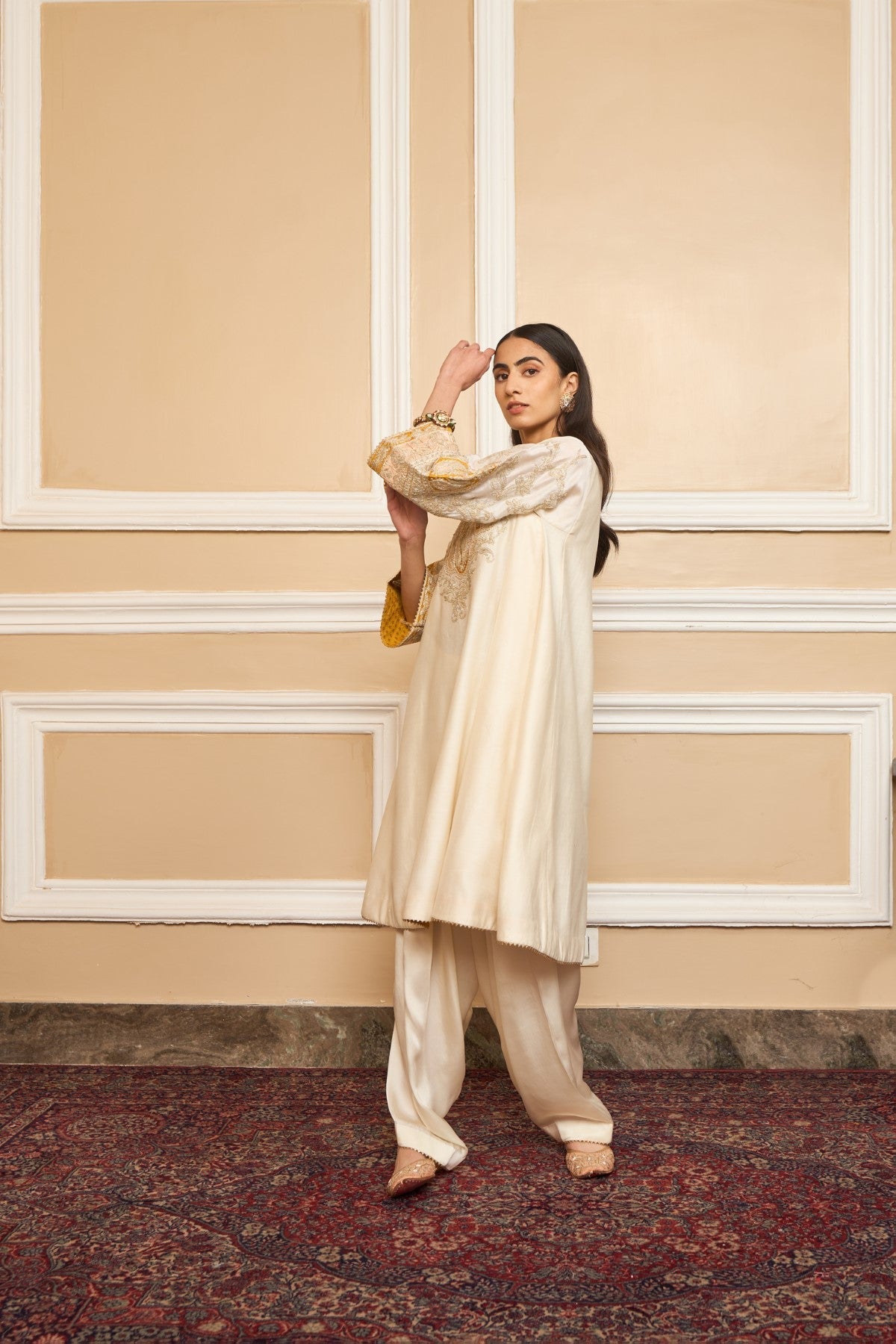Vani Sood IN MOHSINA - DAISY IVORY SHORT KALIDAAR CHOGA WITH SALWAR