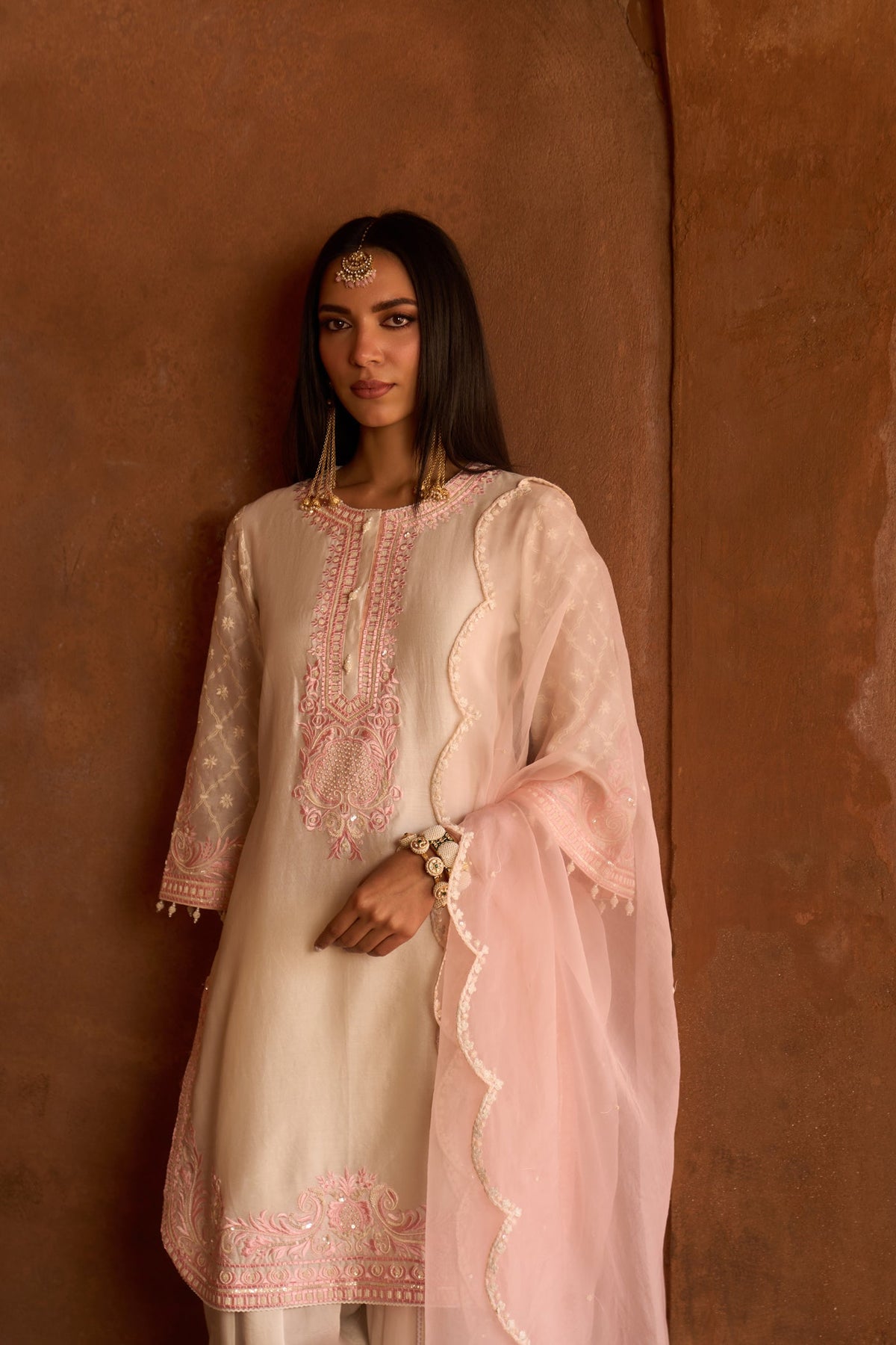 Dipti Dhillon In RUHI - DAISY IVORY WITH PINK SHORT KURTA AND DHOTI