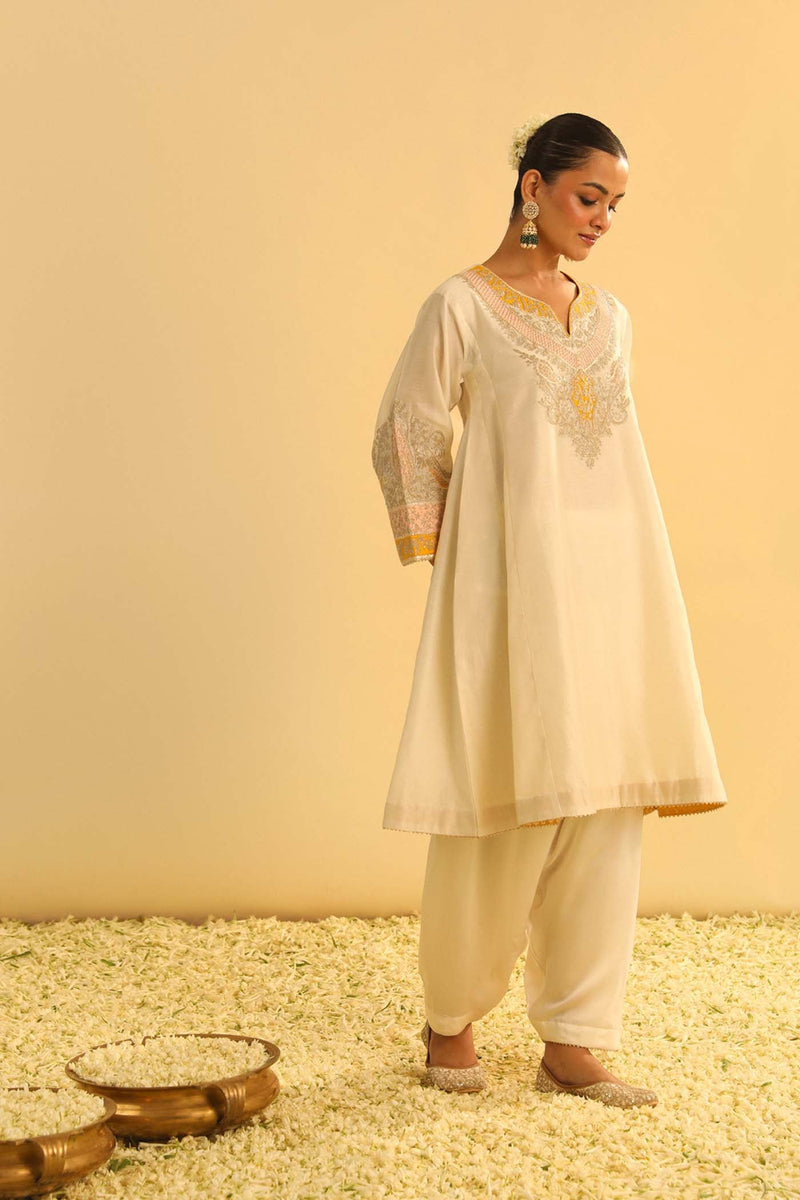 MEHRISH - DAISY IVORY SHORT KALIDAAR CHOGA WITH SALWAR (LXRTS)