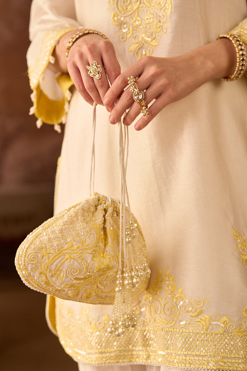 Sunlit Heirloom Potli