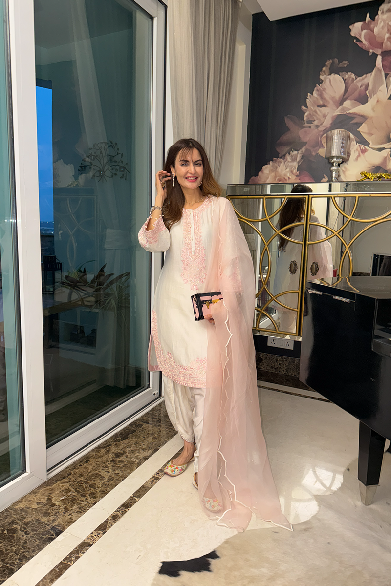 Dipti Dhillon In RUHI - DAISY IVORY WITH PINK SHORT KURTA AND DHOTI