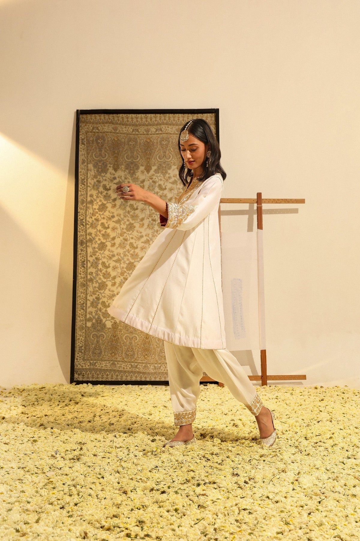 Fayaaz - Daisy Ivory Hand Embroidered Short Choga with Salwar (Lxrts)
