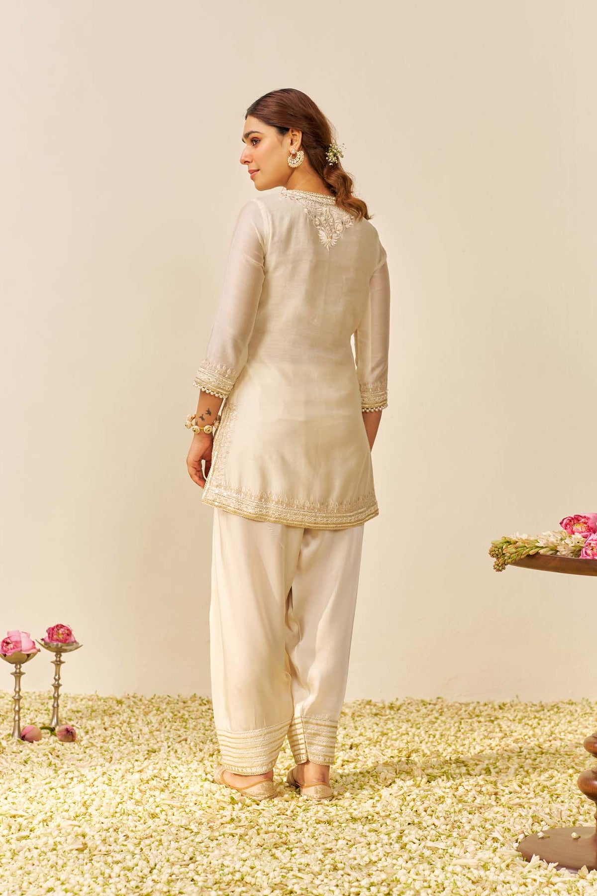 Nikita Chawla in Sara- Daisy Ivory Short Kurta With  Salwar