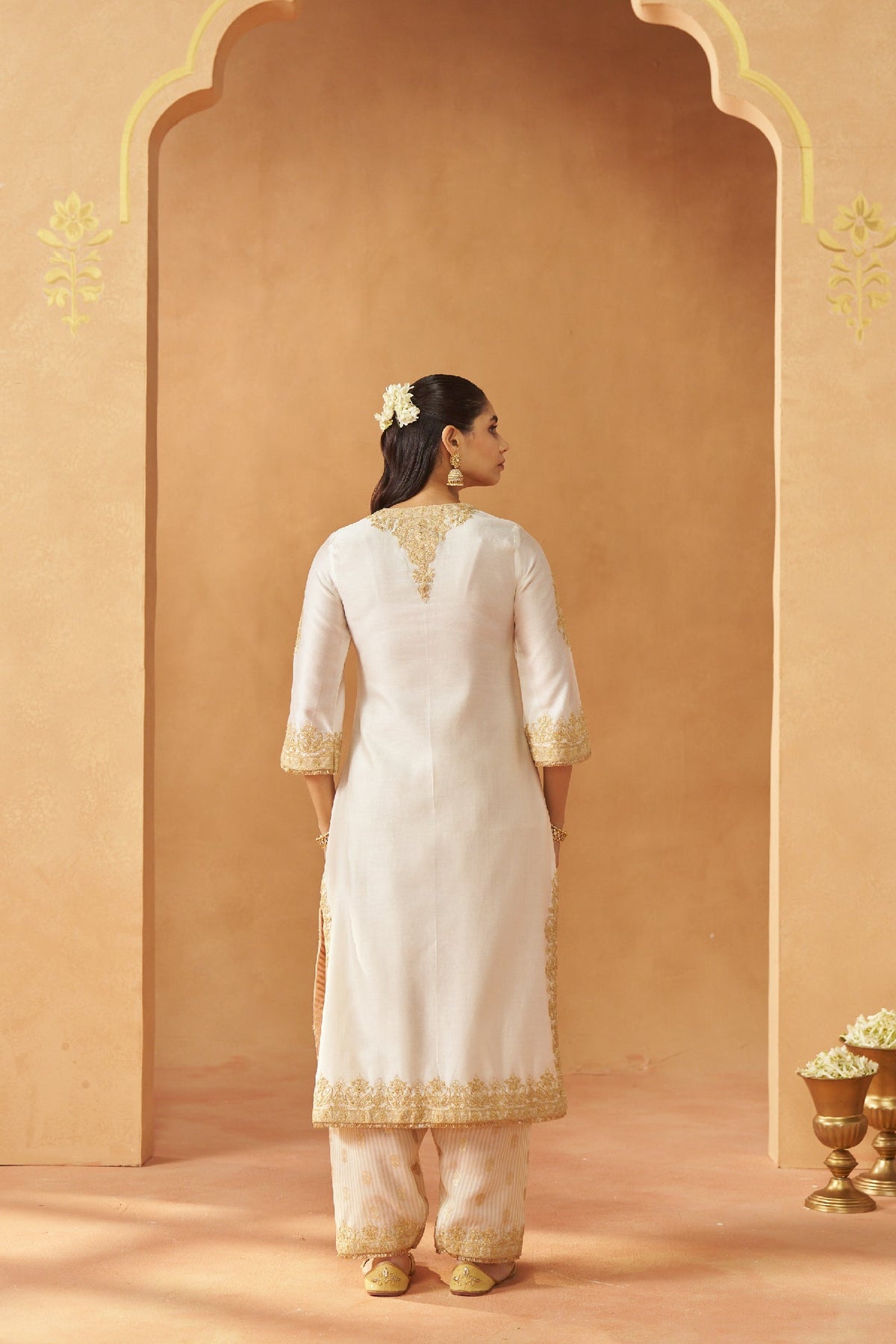 Mubina Daisy Ivory Kurta with Salwar and Dupatta (LXRTS)