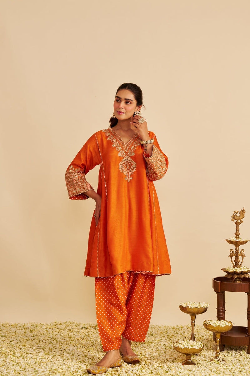 NIYAH - ORANGE SHORT CHAUGA WITH SALWAR (Lxrts)