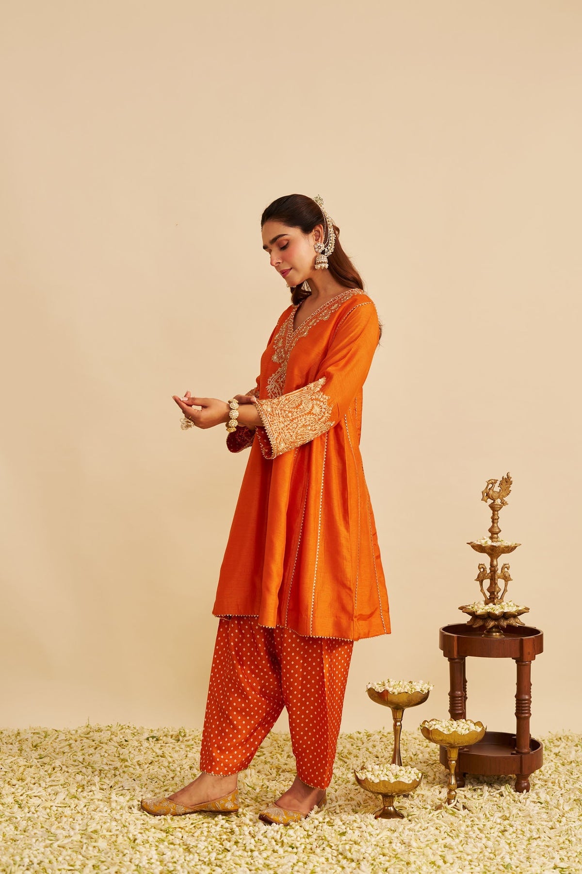 NIYAH - ORANGE SHORT CHAUGA WITH SALWAR (Lxrts)