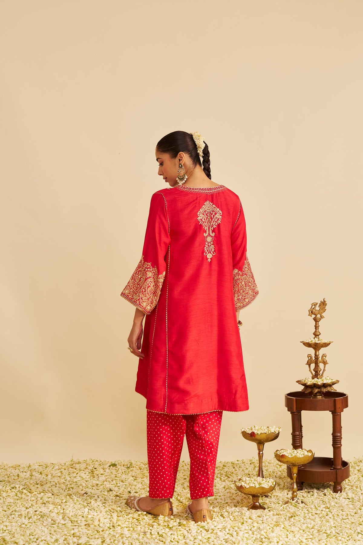 Kareena Kapoor In NIYAH - RED SHORT CHAUGA WITH SALWAR