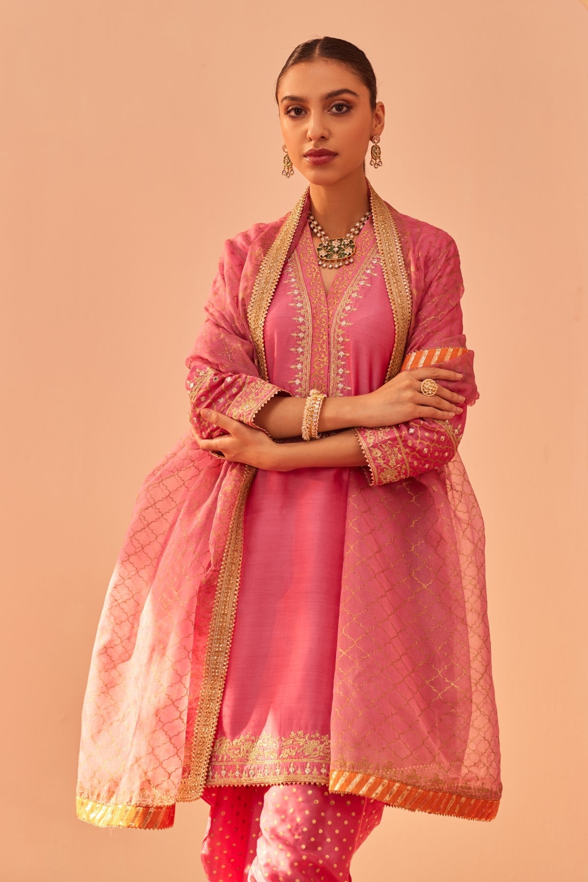 Faheeda - Flamingo Pink Kurta Set (LXRTS)