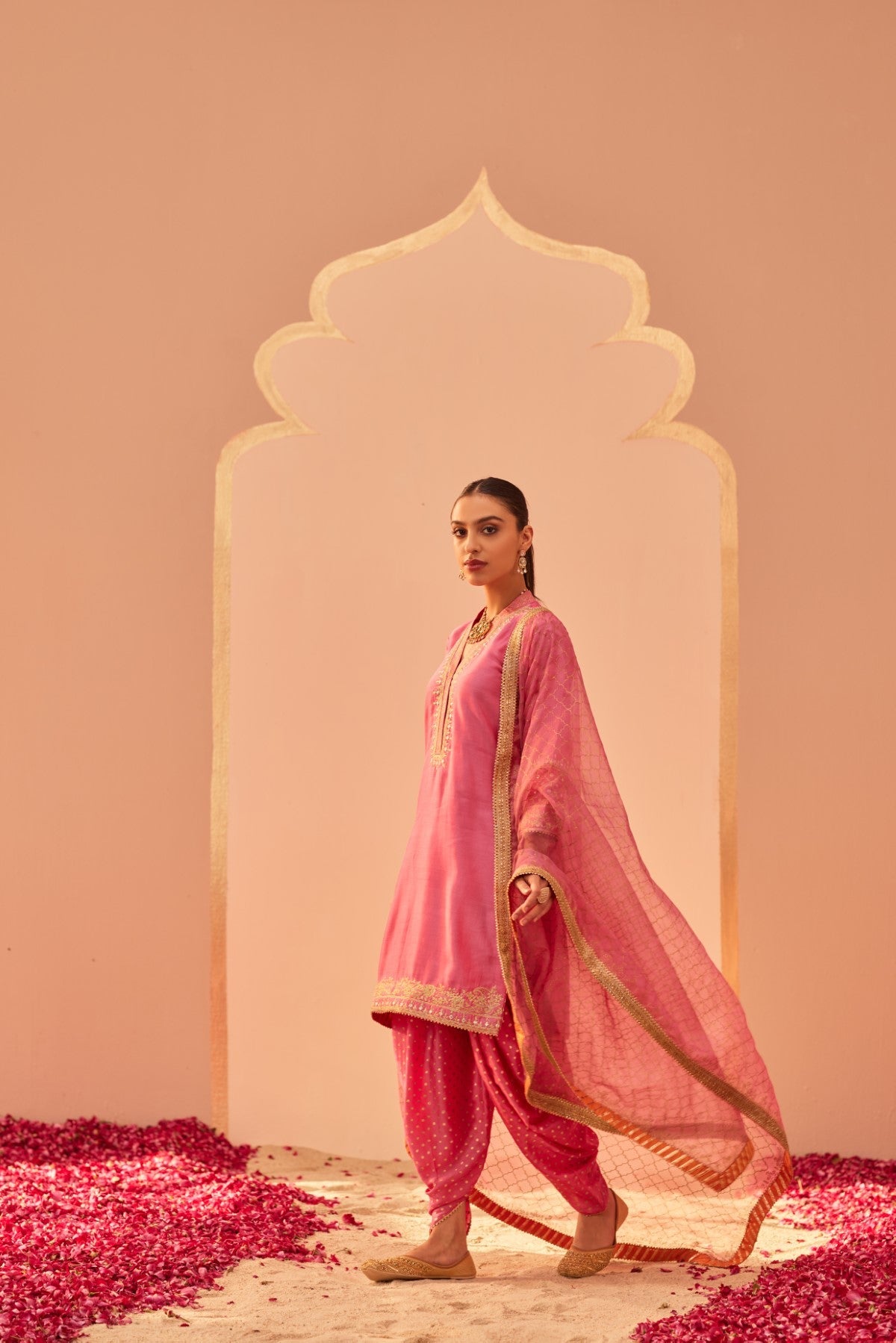 Faheeda - Flamingo Pink Kurta Set (LXRTS)