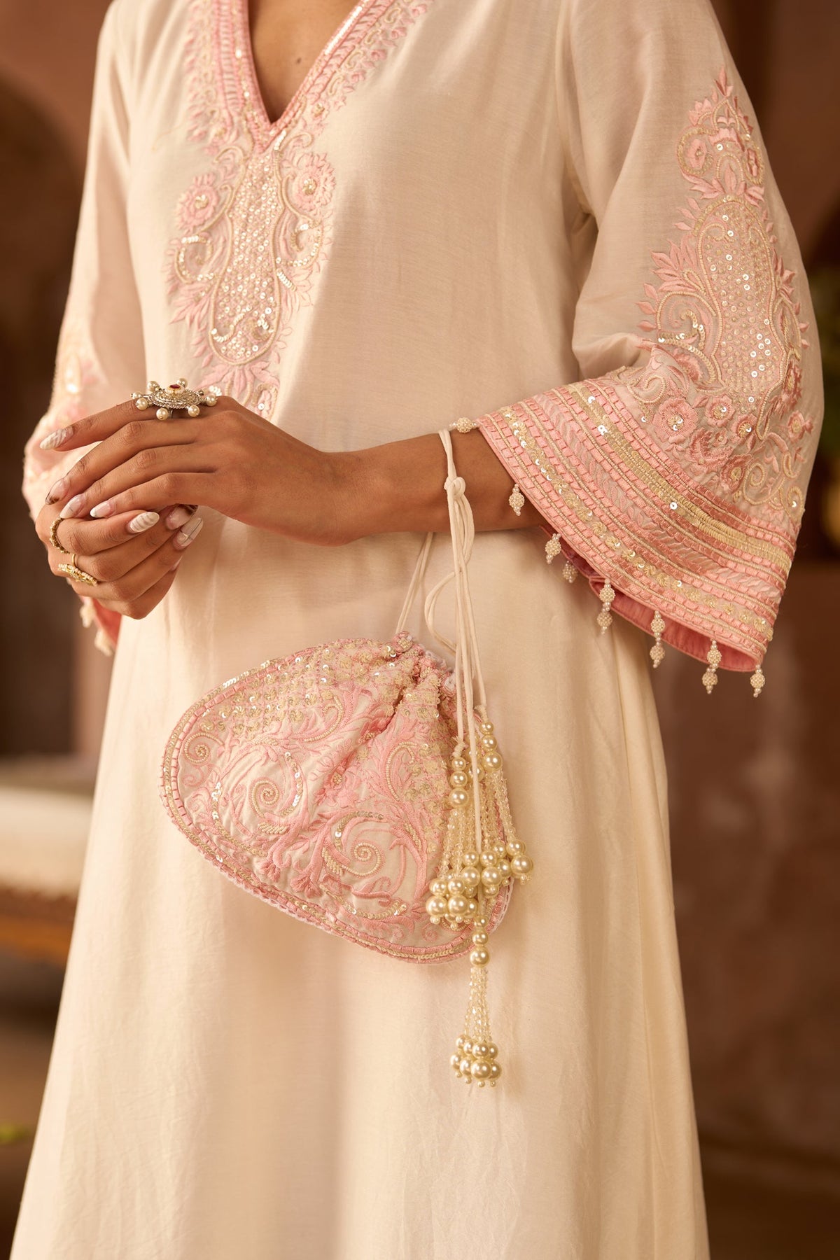 Sarggun mehta In SAHABAT - DAISY IVORY WITH PINK KAAFTAN WITH SALWAR