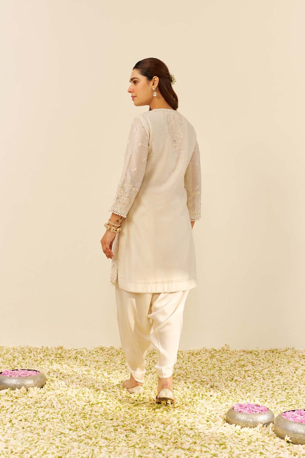 ZAISHA - Daisy Ivory SHORT KURTA WITH DHOTI